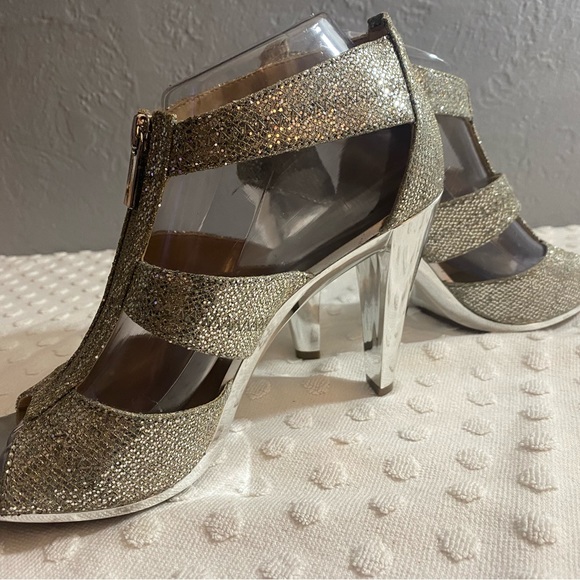 Michael Michael Kors Women's Berkley zipper Silver Glitter Heels - Picture 7 of 16